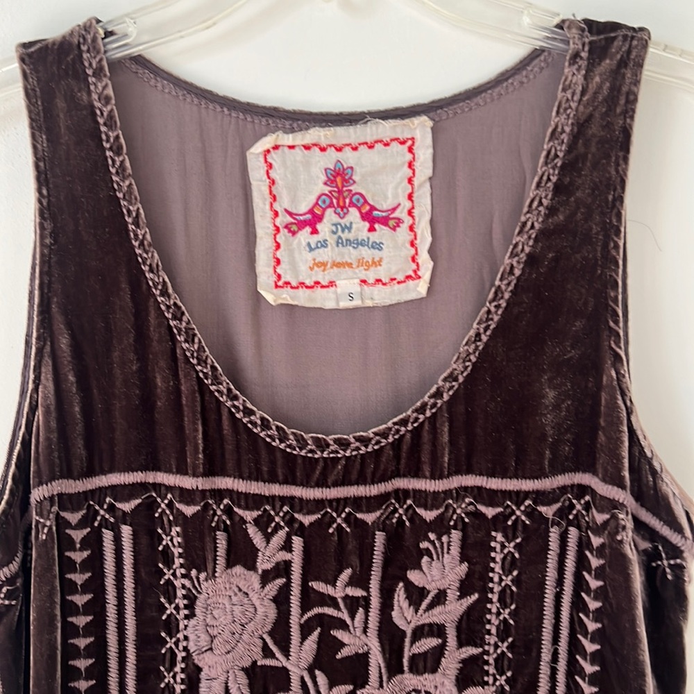 Johnny Was Mauve Velvet Embroidered Sleeveless Dress